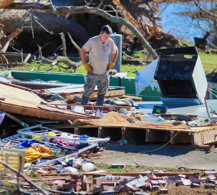 Tornado verwüstet Stadt - was Reporter danach unter einem Haus hören, zerreißt ihnen das Herz
