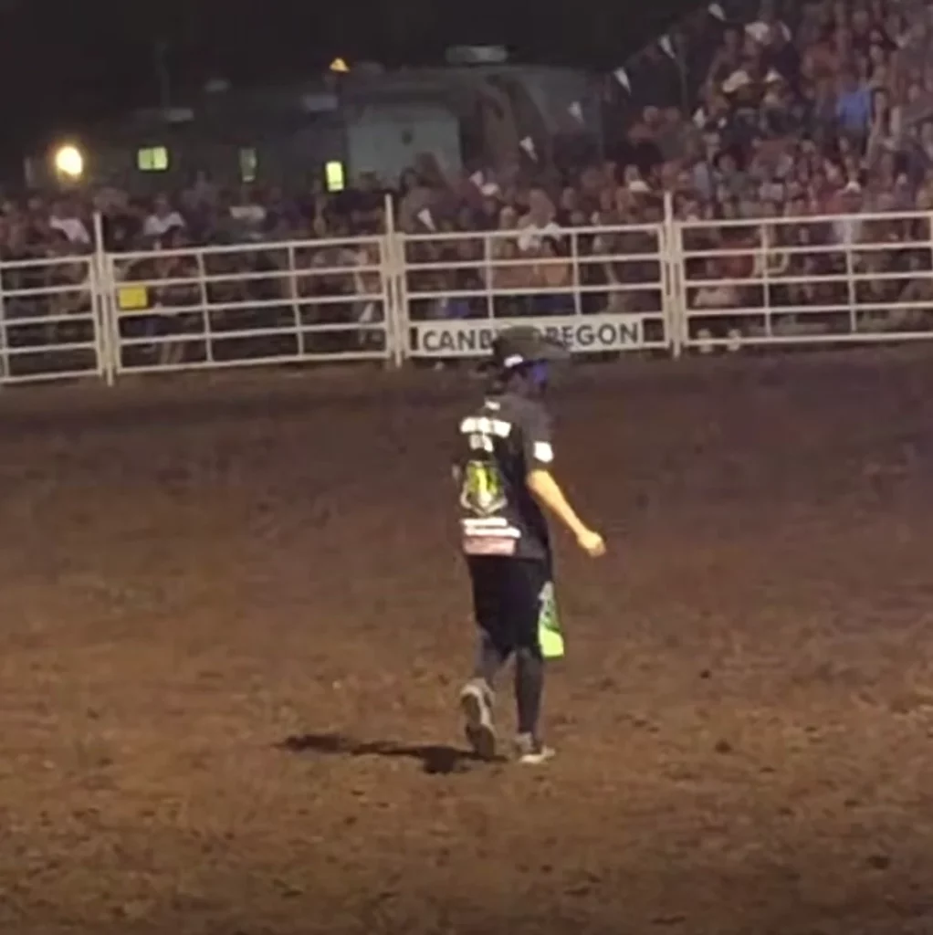 Rodeo Cop „Rodeo-Clown” legt sich mit Cop an - doch dessen tierischer Freund ...